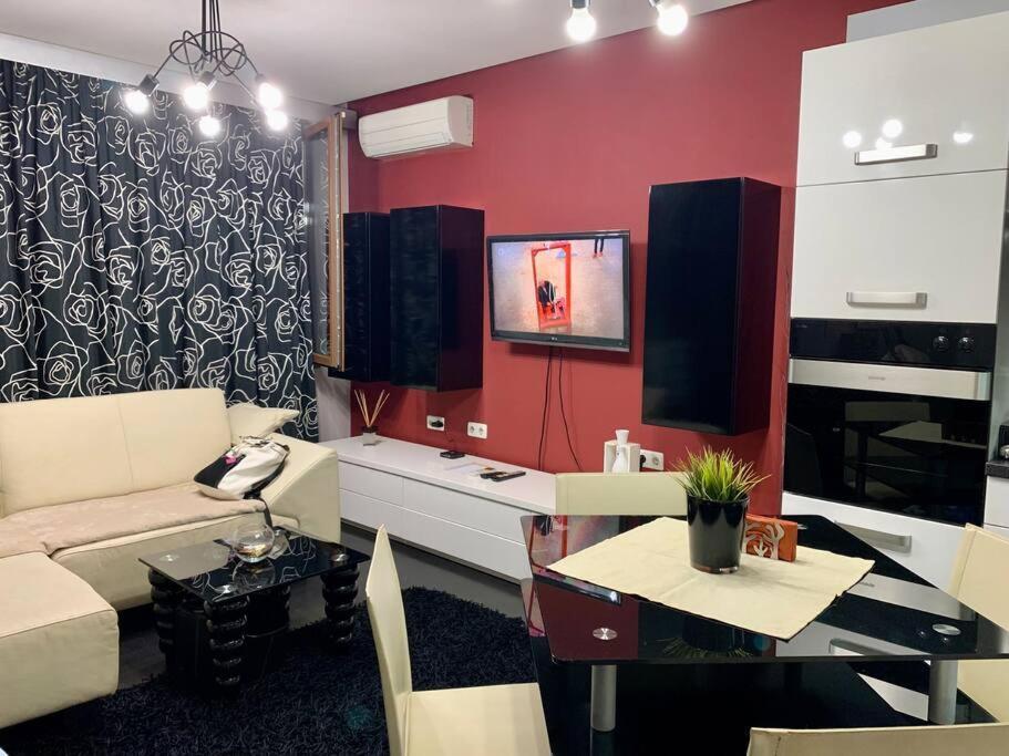 Lovely Sofia Apartment Katerina With Free Parking Экстерьер фото