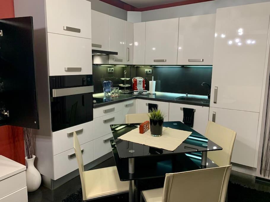 Lovely Sofia Apartment Katerina With Free Parking Экстерьер фото