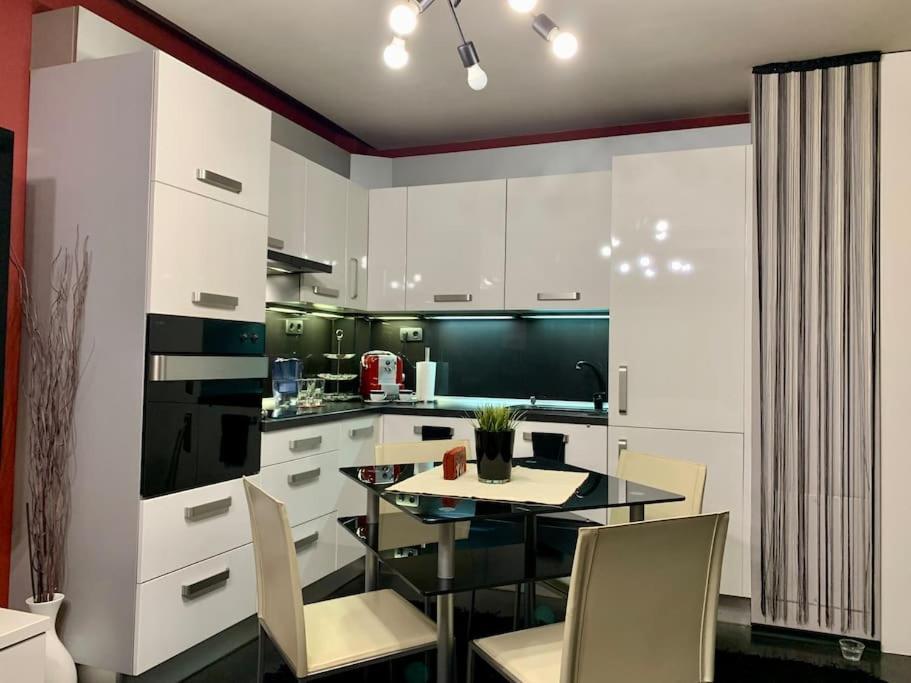 Lovely Sofia Apartment Katerina With Free Parking Экстерьер фото