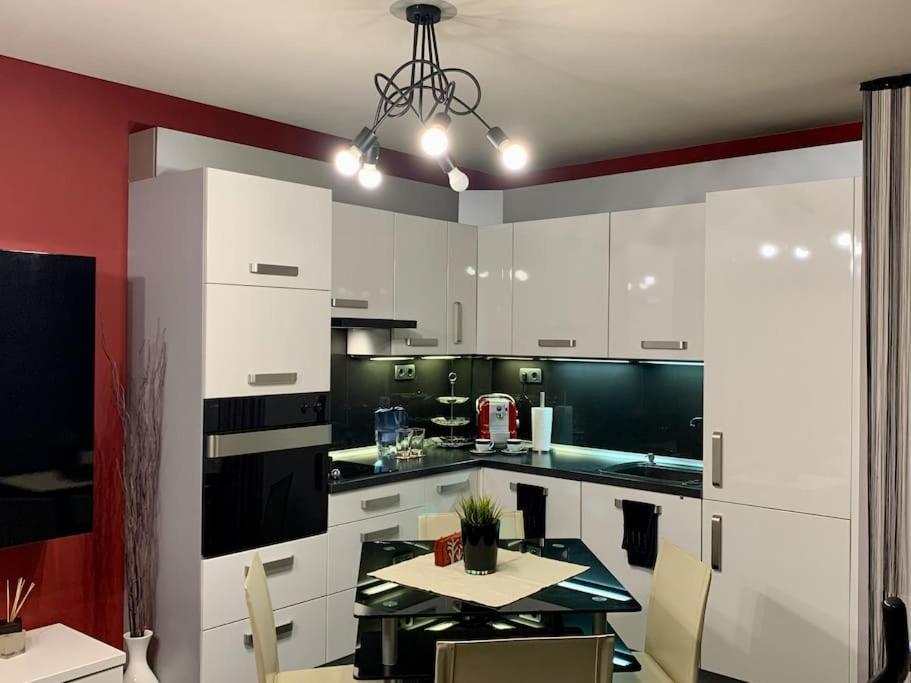 Lovely Sofia Apartment Katerina With Free Parking Экстерьер фото