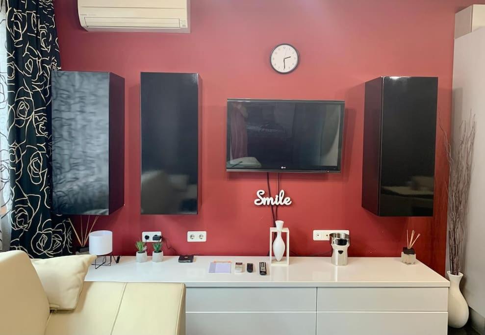 Lovely Sofia Apartment Katerina With Free Parking Экстерьер фото